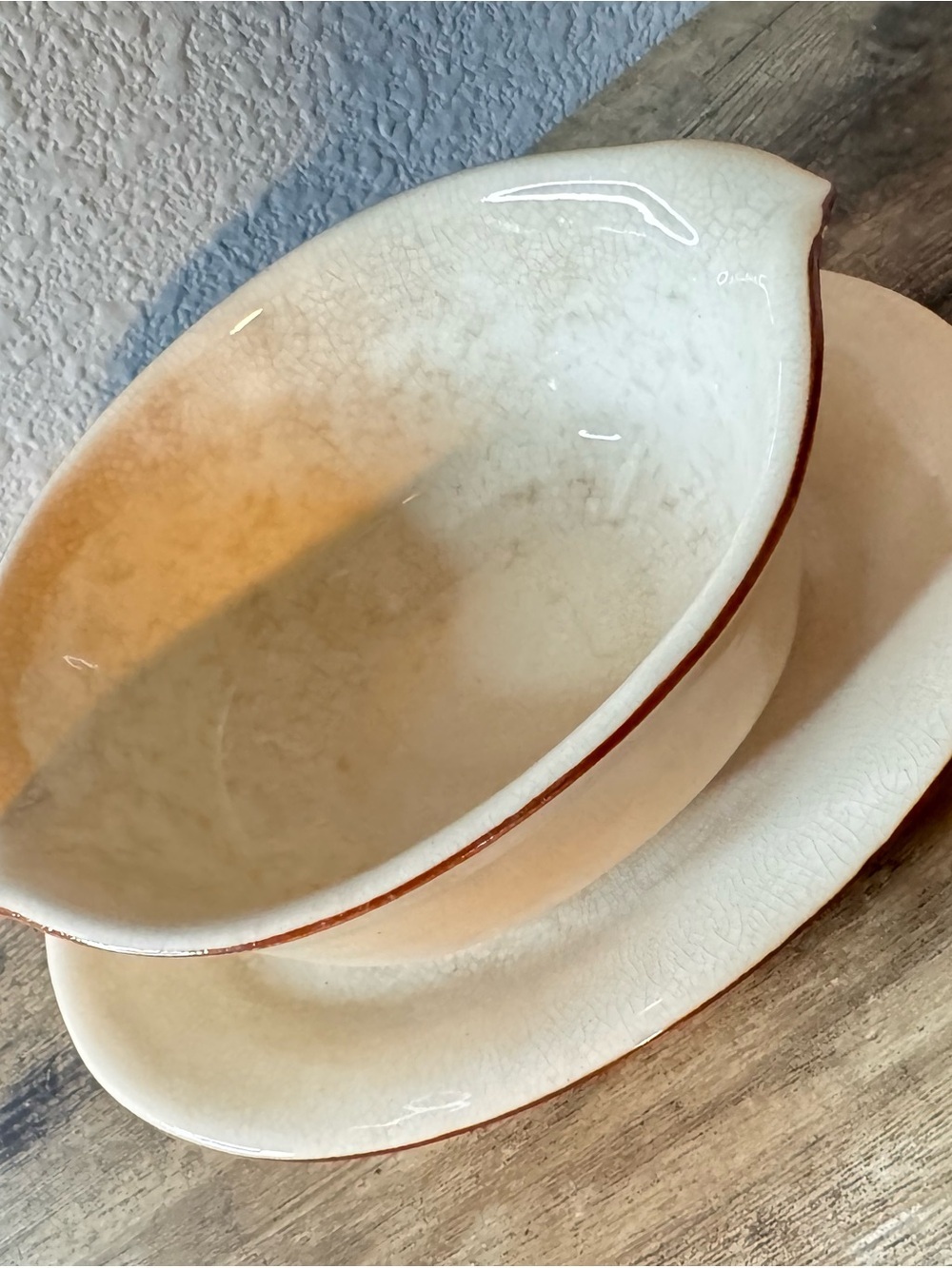 Vintage Cream Glaze Gravy Boat & Underplate | Brown Trim - Picture 3 of 14